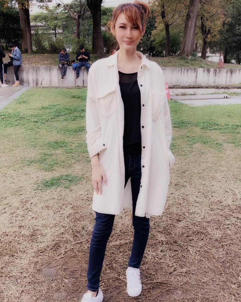 這妹子超級健！正妹教練「楊甯」緊緻美體腹肌乍現。