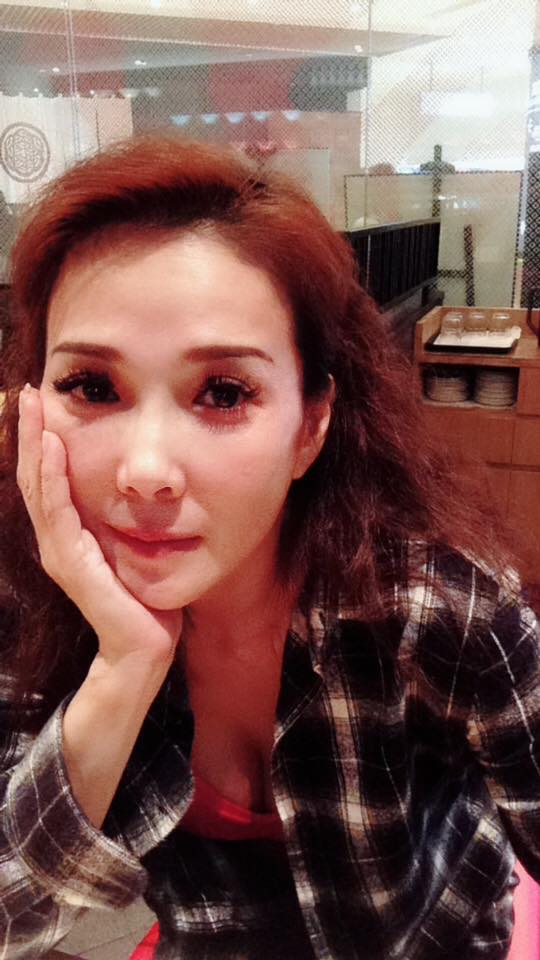 感激一輩子！丁國琳回憶「孩子爸不認女兒」當年辛酸　淚謝霸氣男星：「他給我100萬養孩子」