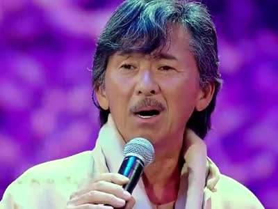 留有「小鬍子」的明星？不少人想到林子祥，一人可能已經被遺忘