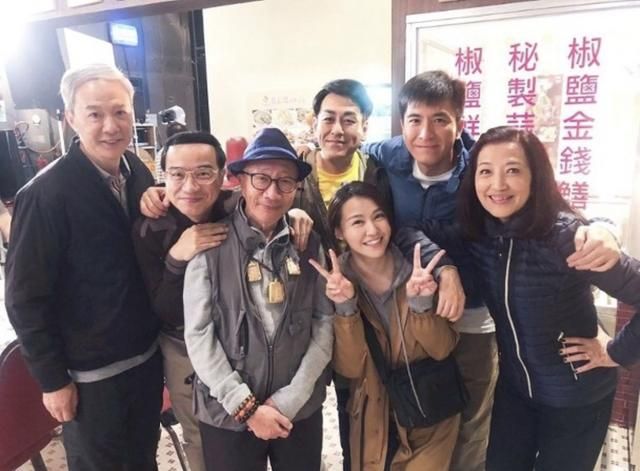 【60天減45KG！】TVB綠葉演員蕭徽勇拍戲拍到呼吸困難！下定決心減肥『脖子腹肌』都出來了！簡直判若兩人！