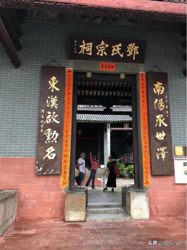 陳法蓉與閨蜜黎美嫻開心出遊，52歲古裝女神素顏出鏡星味全無！
