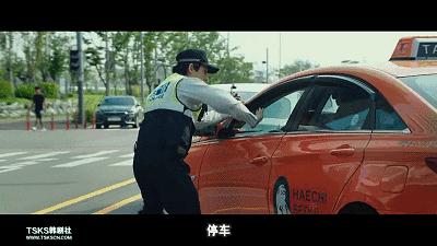看這部韓國燒腦片，請勿眨眼！因為一眨眼，就可能會錯過1個高潮