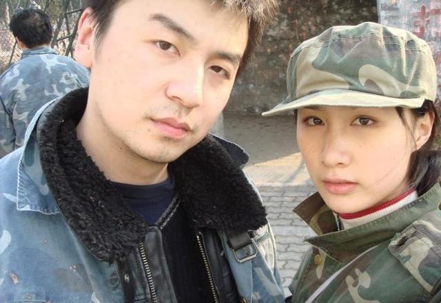 20歲出道25歲嫁同學雷佳音，結婚9年育一女，今34歲幸福似少女