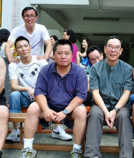 58歲劉德華一不小心曬出同學聚會照，林志玲曬出同學聚會照，再次證明有明星的聚會別去！