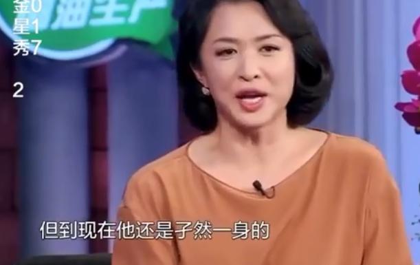 周星馳為什麼不結婚，朱茵是這麼對金星說的：沒結婚不一定是單身