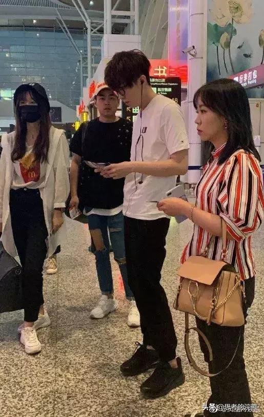 毛不易瘦了，章子怡泡麵只吃四口，娛樂圈都是狠人！