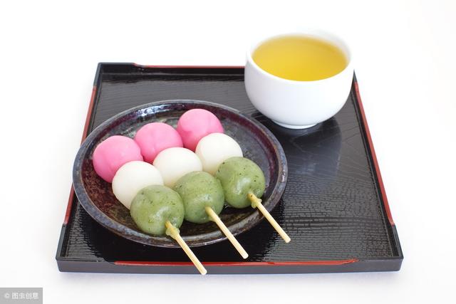 一碗糯米粉可以做出來的甜點，既可以當主食吃也能當餐後甜點
