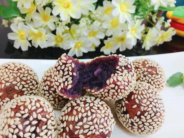 一碗糯米粉可以做出來的甜點，既可以當主食吃也能當餐後甜點