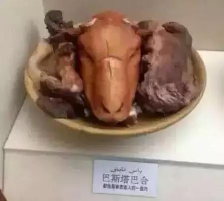 據專家統計：一位哈薩克兒童一年竟要吃掉20個羊耳朵