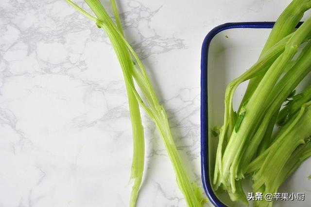 吃菠菜不吃葉，一年當中，只有春夏之交適合吃這個部位，又脆又嫩