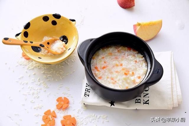 簡單一碗粥，寶寶喝後胃腸好，一種水果一種菜，加點大火煮起來