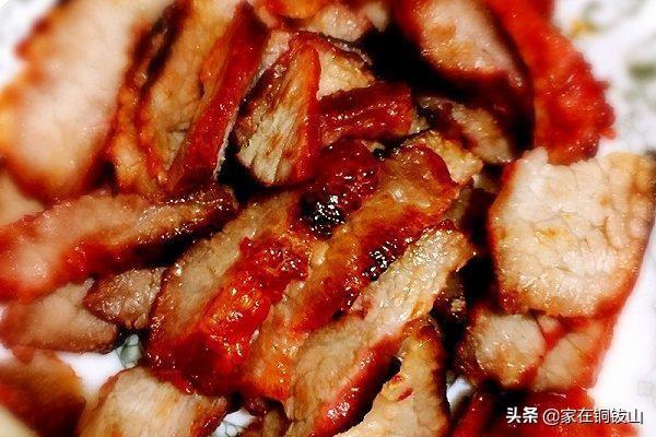 自製蜜汁叉燒肉，真的是香噴噴的啊
