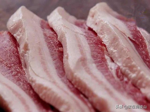 自製蜜汁叉燒肉，真的是香噴噴的啊