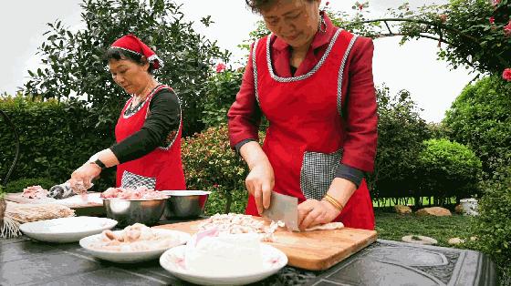 當了15年董事長，身價十幾億，是什麼美食讓她愛上了廚房？
