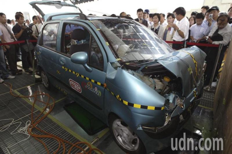 買車更安心　汽車碰撞強度測試分級兩年後上路 |  國內車訊