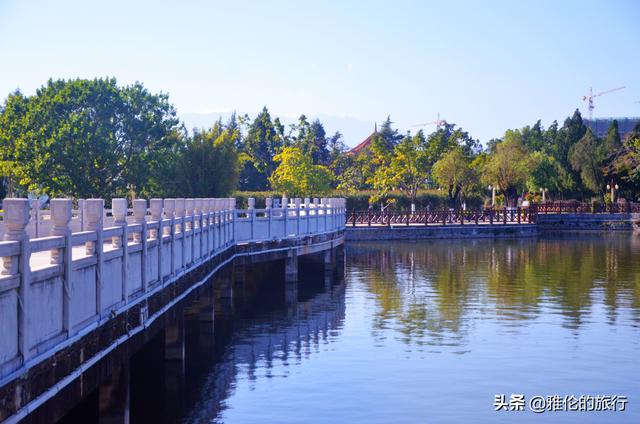 雲南這座公園在開玩笑？一個市內湖泊還能美成這樣！我能玩一天