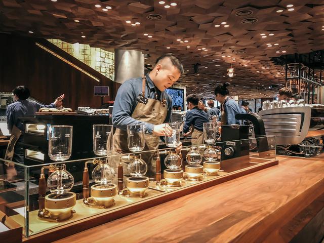 星巴克這個「騙子」又開了一家全球最大的店