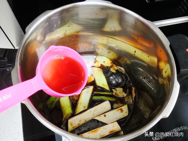 豬身上這部位比豬蹄肘子都好吃，八元一斤還不貴，烤著吃忒棒了！