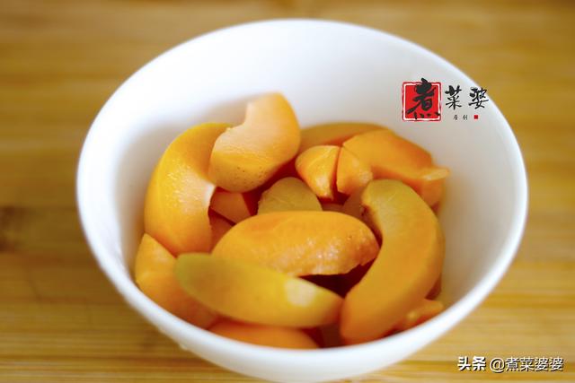 北方這水果正火熱上市，16一斤比玻尿酸強，天熱吃皮膚紅潤顯年輕