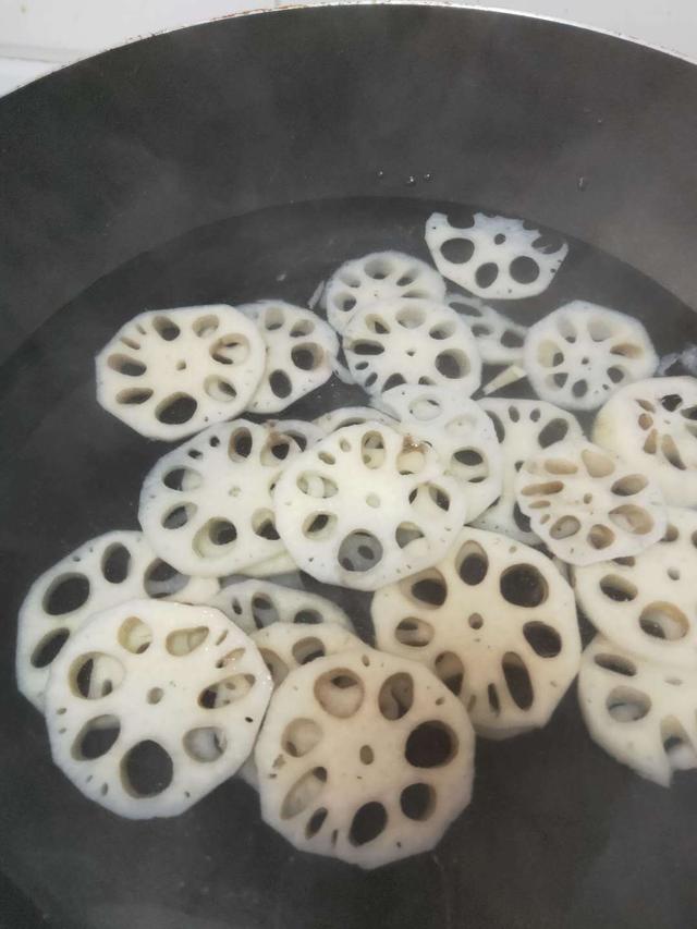 這樣做的香辣藕片最下飯