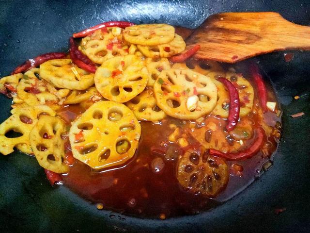 這樣做的香辣藕片最下飯
