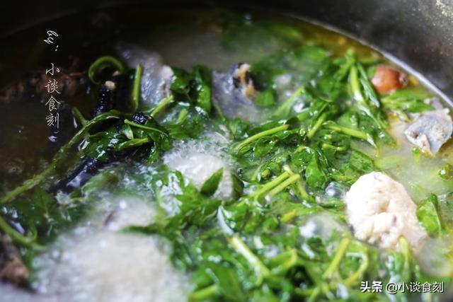 夏天，多給孩子喝這湯，再貴也不要省，個子猛長身體棒，對眼睛好