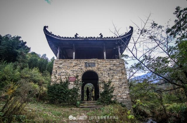 探村安徽池州 | 石門高古村，群山之中徽派建築如同古畫