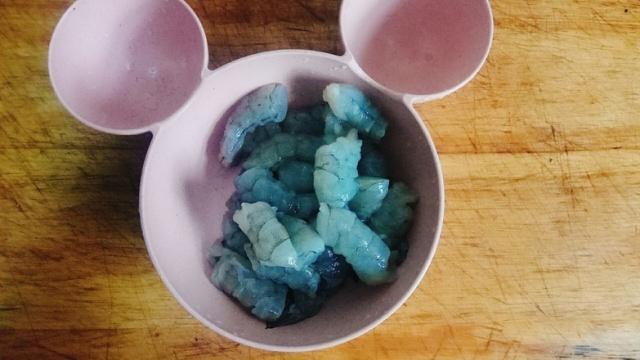它是「鈣王」，父母都是小個子，孩子卻竄到1米8