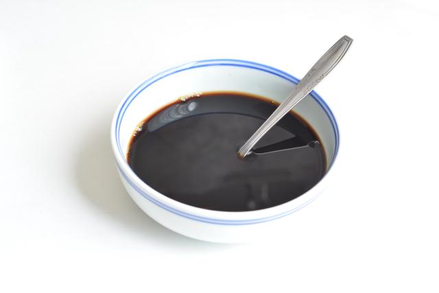 我做的油潑麵筋道入味，麻辣鮮香，孩子三天兩頭吵著吃，不吃不成