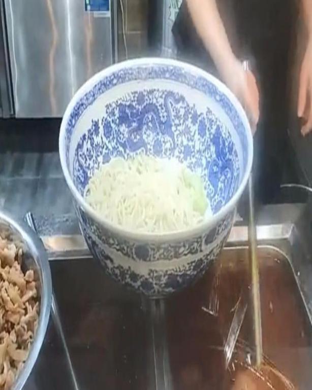 這麼貴的一碗面，為何回頭客卻很多？秘訣在這裡