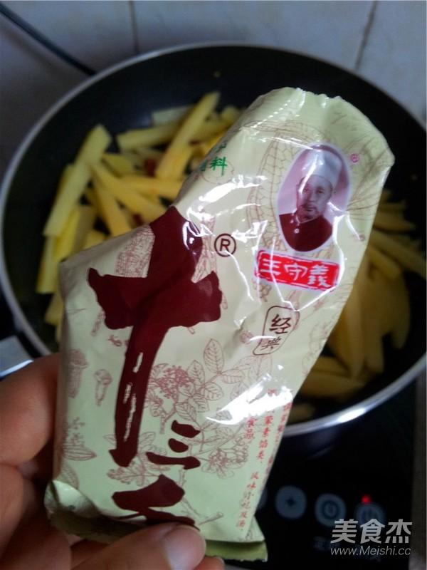 五香粉和十三香有什麼區別？大廚：差別可大了！放錯會「壞菜」！