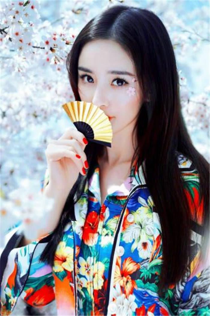 楊冪為什麼會離婚？看完這五張照片，網友：你就會明白了！ 