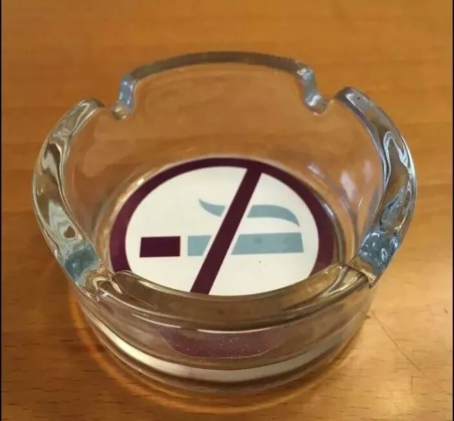 一群「世界還沒追上他們品味」的設計師設計商品。敢用的人全都膽