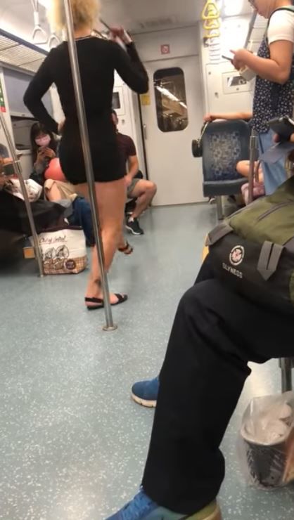 「不懂台灣的國情？」洋妞把區間車當遊戲場，漲紅臉扭腰… 傻眼PO爆料，網戰翻！
