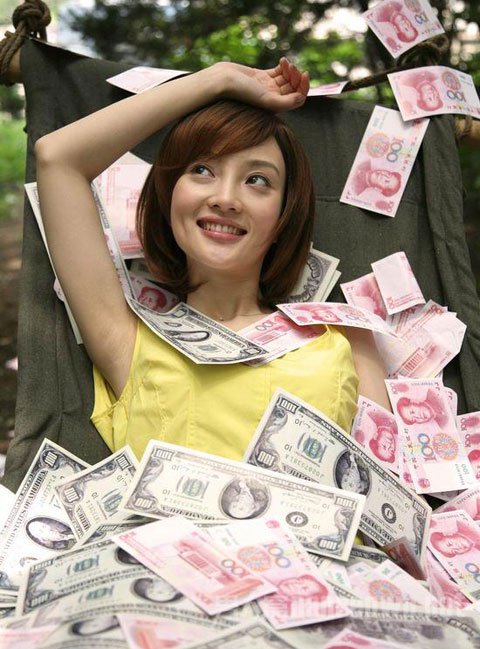 才交往一天！被女友嫌棄「35K月薪不夠用」　他爆氣教訓「讓對方秒安靜」網笑倒：最後一句太猛！