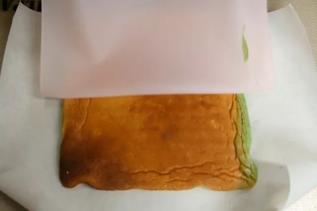 網紅｜香蕉蛋糕卷，這個蛋糕真的很嫩