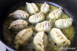 一口氣吃掉好幾個的煎餃