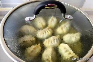 一口氣吃掉好幾個的煎餃