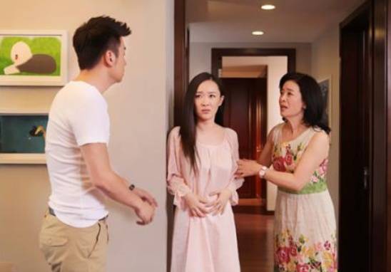 老人拾荒攢88萬，兒子接回家伺候，老人走後查了餘額，兒子哭了