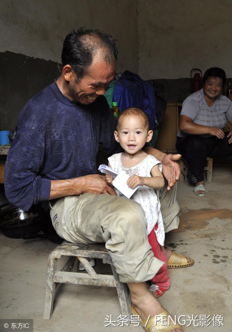 史上最小「孕婦」，因孩子是因寄生胎肚子才變大的，親生父母系全責！