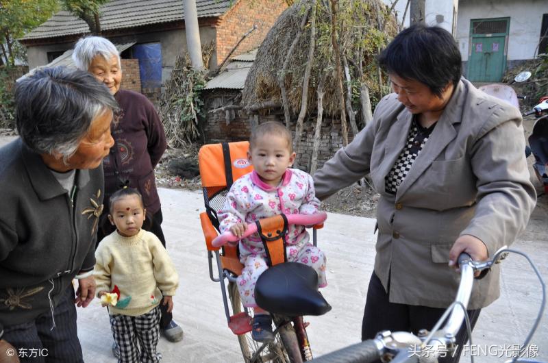 史上最小「孕婦」，因孩子是因寄生胎肚子才變大的，親生父母系全責！