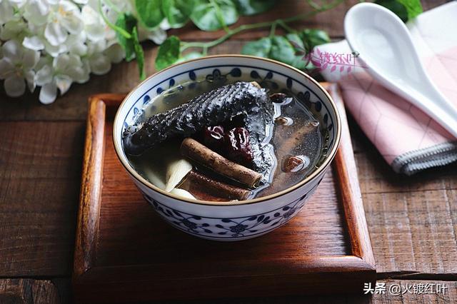 烏雞煲湯加了它，湯鮮味更香，健脾補肺，常喝氣色好