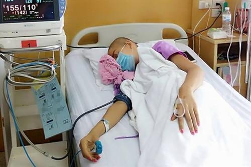 28歲女子，不吸菸、喝酒，確診乳腺癌，醫生：與男友脫不了干係 