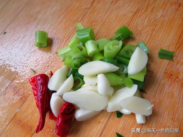 此綠葉菜對女人好處多，每周吃幾次，排毒輕便不上火，免疫力增強