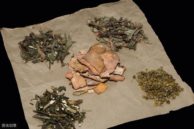 脾胃陽虛虛寒，又加之濕熱重火氣旺，如何調理？