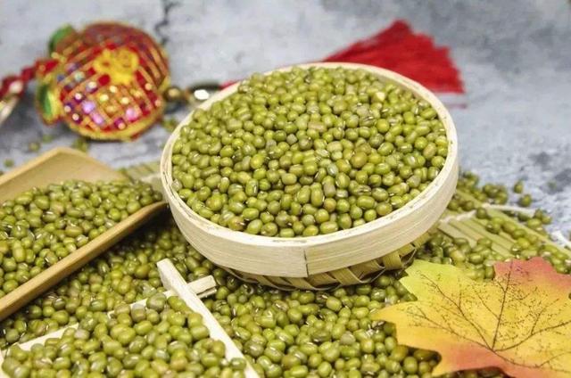 綠豆湯里加點料，才是夏日消暑的必備佳品