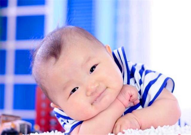 「孩子不會說話，我咋知道要幹嘛？」這四個「暗語」寶媽要聽懂