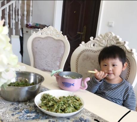 娃夜裡出現這些信號，可能是身體發育進入「猛長期」，家長要抓住