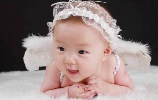1歲寶寶不好帶？其實是沒用對方法，學會這三招，孩子更聰明