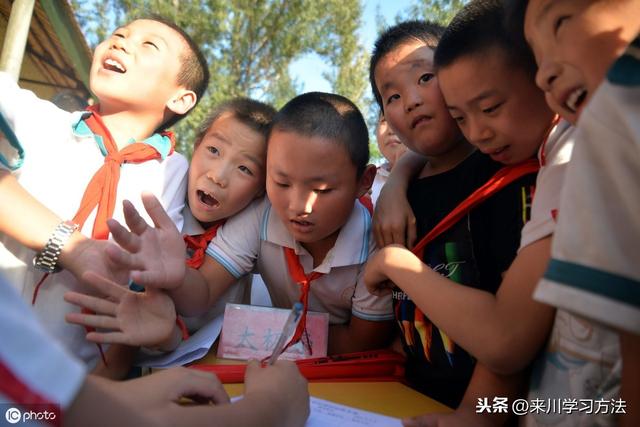 清華教授：父母不在這3個方面「逼」一把，孩子永遠也不會成才